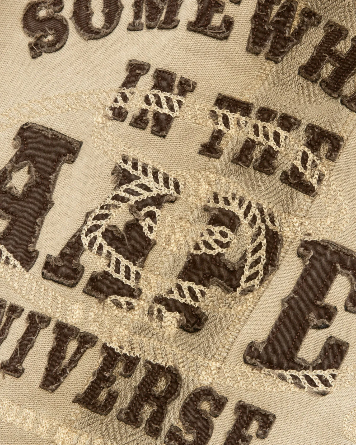 AAPEUNVS moonface logo sweat pants