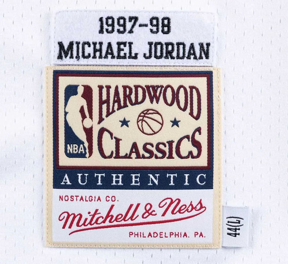 AUTHENTIC JERSEY CHICAGO BULLS HOME 1997-98 MICHAEL JORDAN