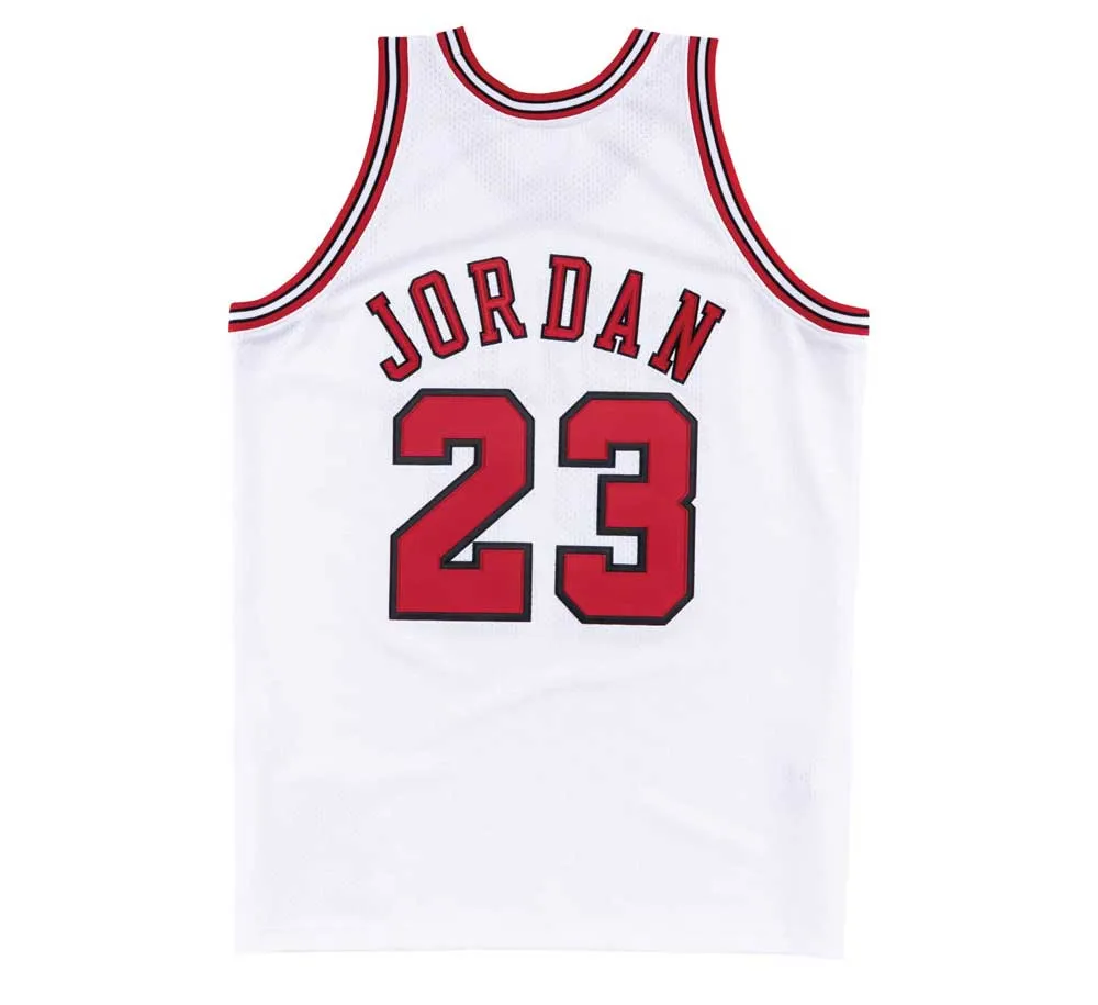 AUTHENTIC JERSEY CHICAGO BULLS HOME 1997-98 MICHAEL JORDAN