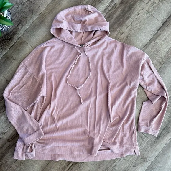 Bobeau Pink thermal pajama shorts set with hoodie size 1X Stitch fix