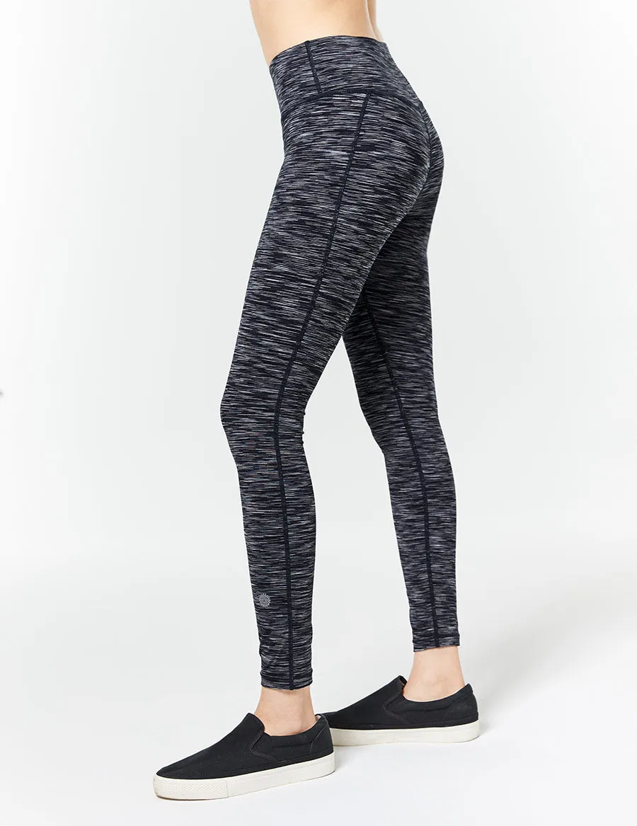 easyoga LA-VEDA Conflux Tights3 - D51 Gray White Black Stripe