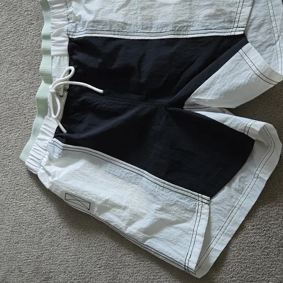 Free People NWOT Athletic Shorts Small
