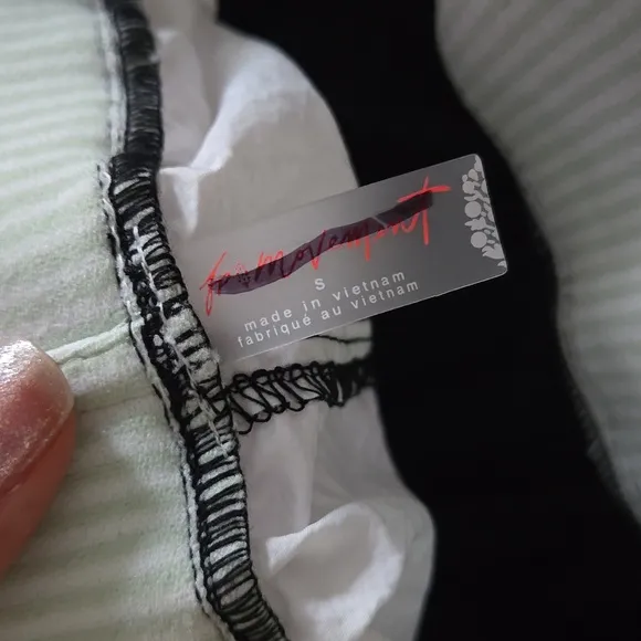 Free People NWOT Athletic Shorts Small