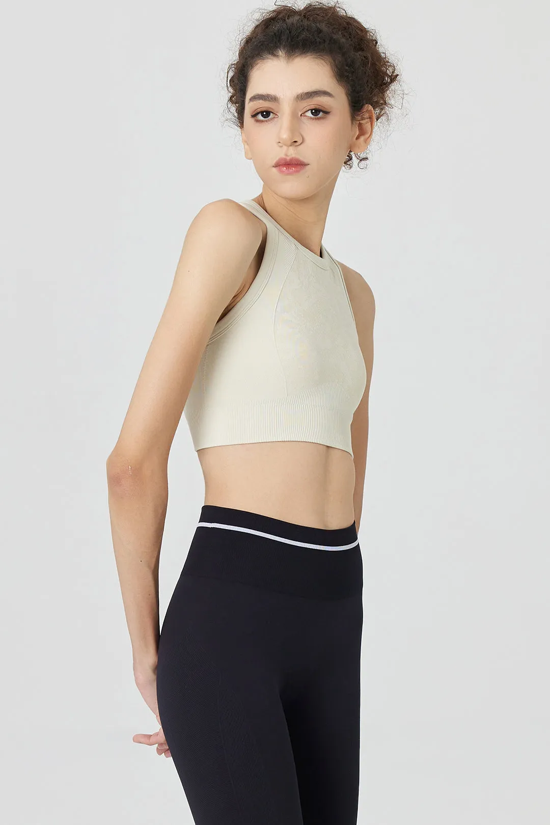 Jacquard Seamless Knit Sports Bra with Built-in Cups
