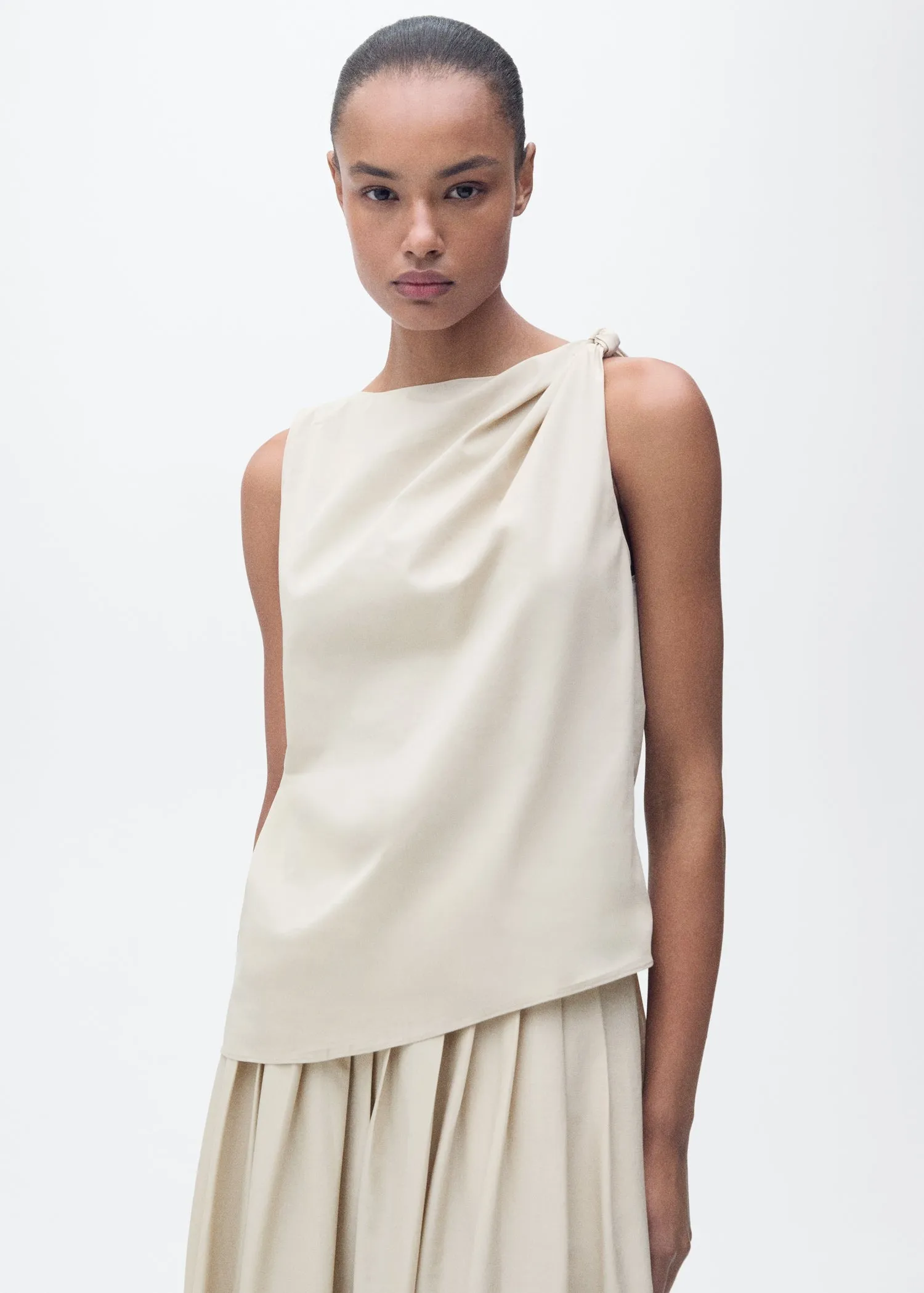 Knotted-hem cotton top