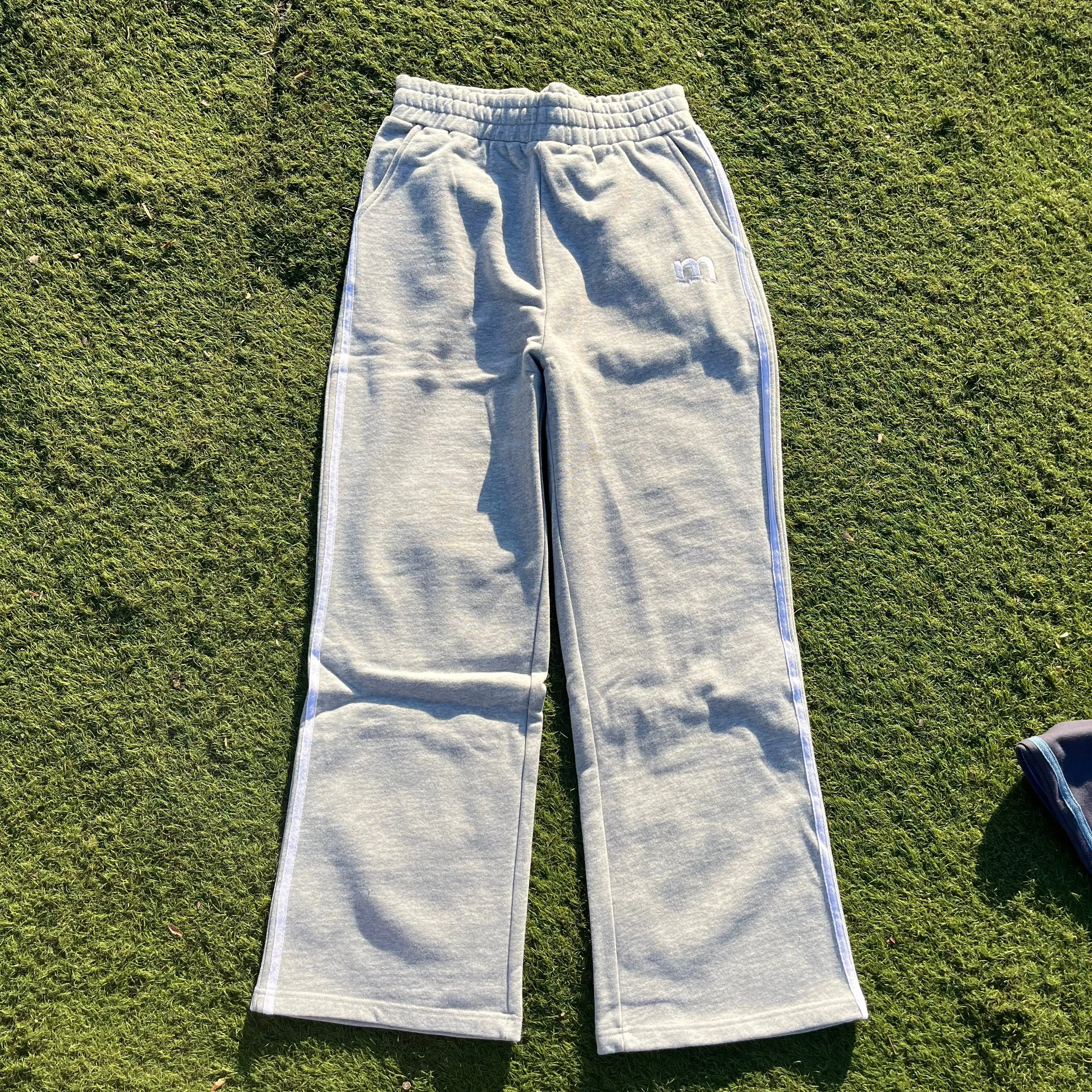 line sweat pants