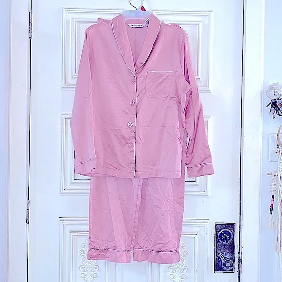 Lovely &amp; Elegant; Ladies 2pc Long PJ’s Pajamas Set/Lounge Wear Glam ComfyMauve