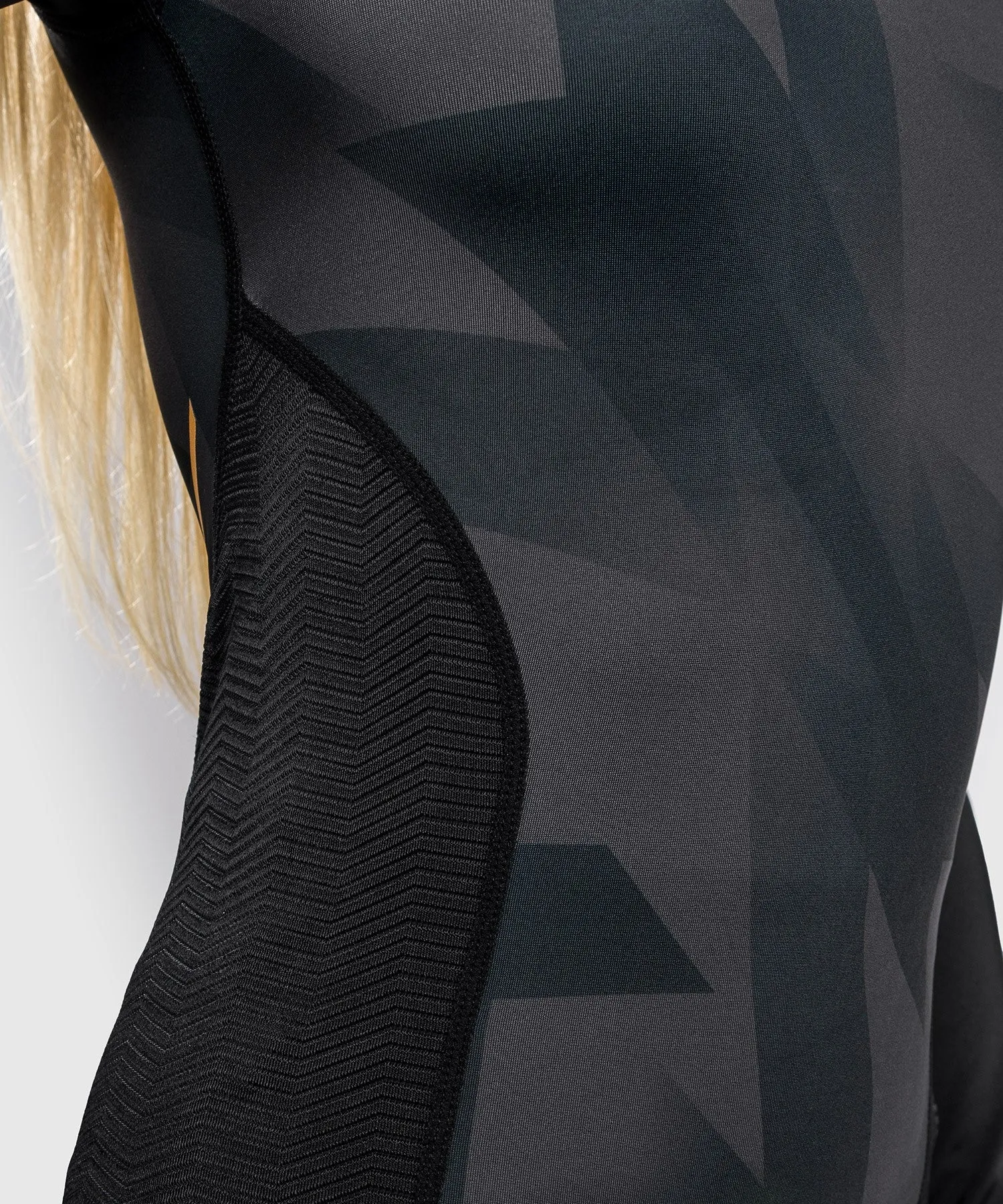 Maglietta Venum Razor Compression - Maniche lunghe - Per Donna - Nero/Oro