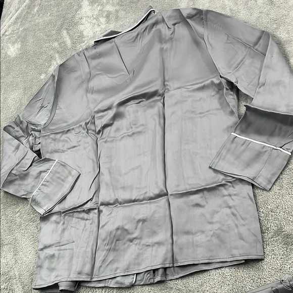 NEW Ettitude S Fog Gray Pajama Long Sleeve Shirt Top with White Trim
