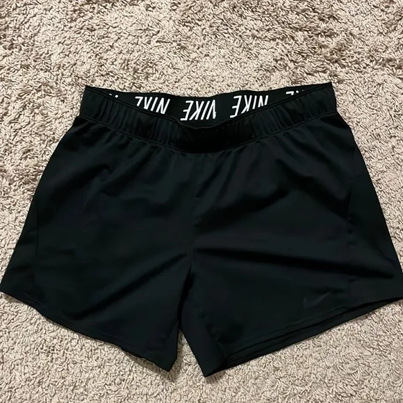 💜Nike athletic shorts
