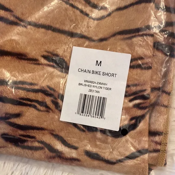 NWT WeWoreWhat x Revolve Animal Print Chain Bike Athletic Workout Run Shorts M