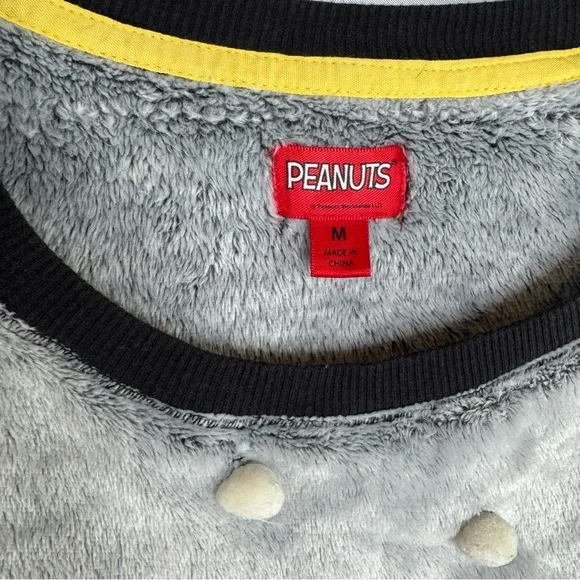 Peanuts Snoopy 2 Piece Loung Wear set Super Soft Velour Excellent Condition Med