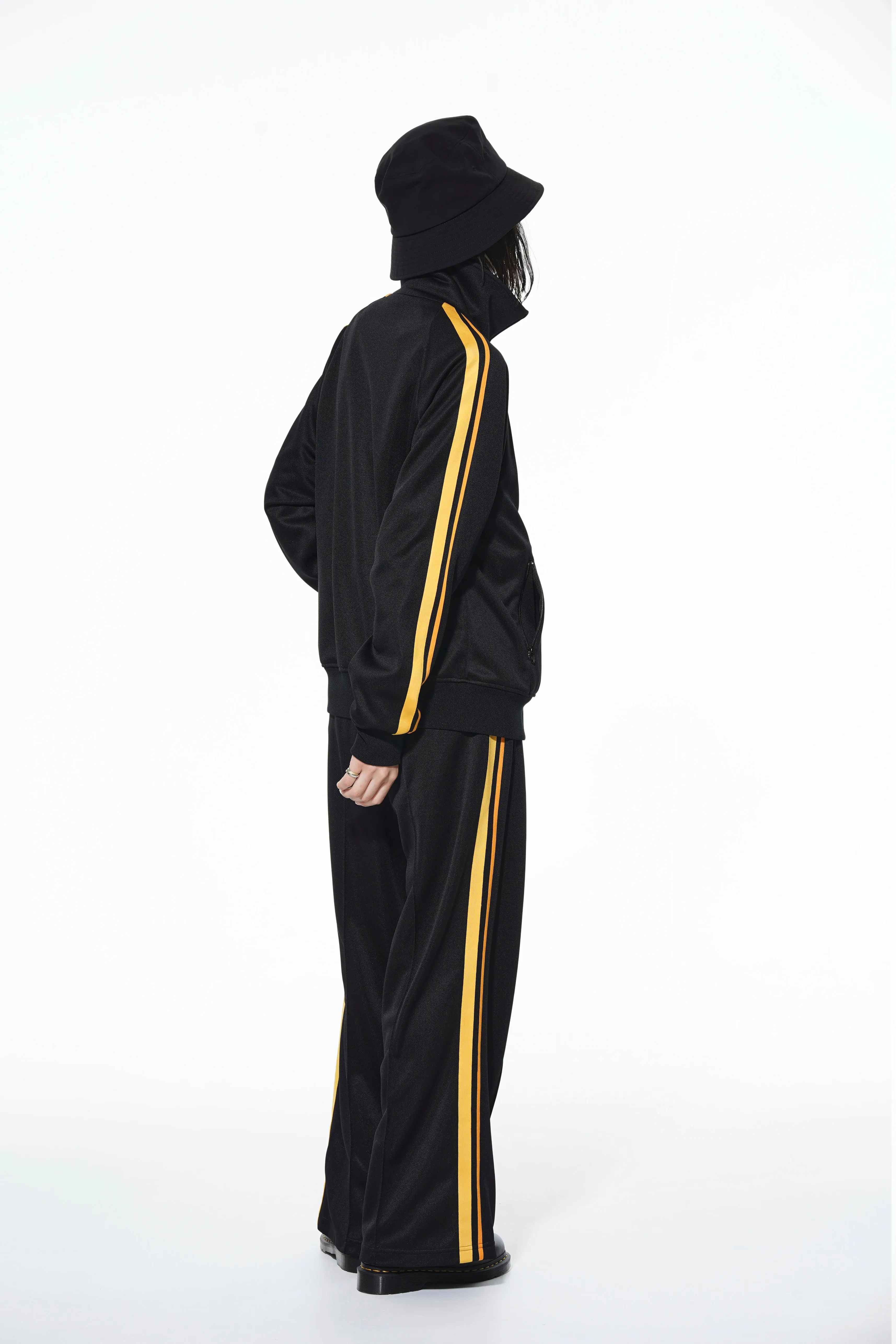 PE/SMOOTH JERSEY GEOMETRIC PATTERN EMBROIDERY SIDE TAPE LINE FLARE PANTS