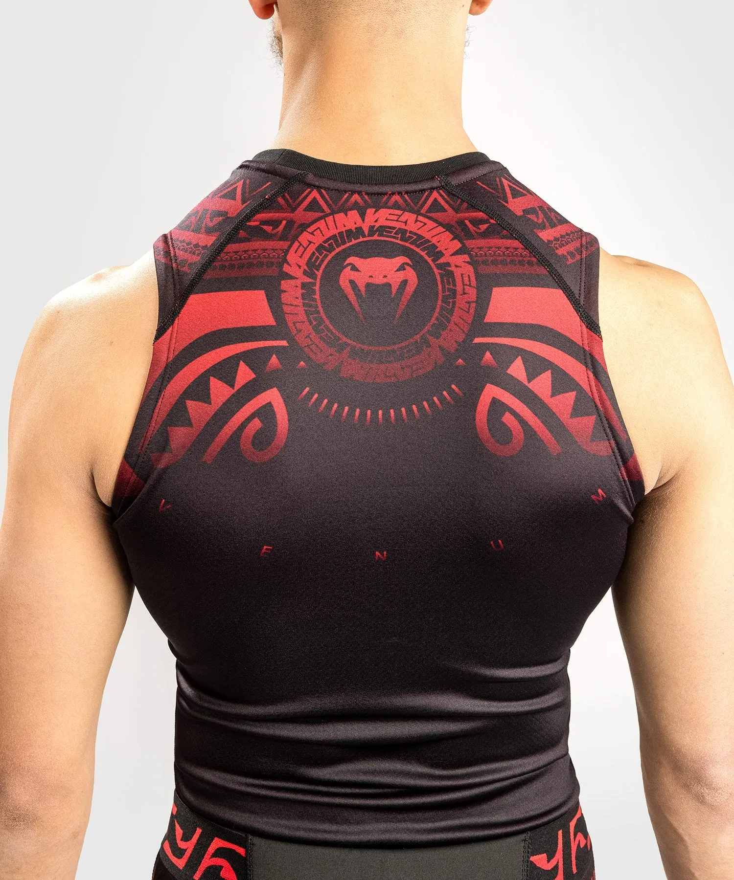 Rashguard Venum Nakahi - Sans Manche - Noir/Rouge