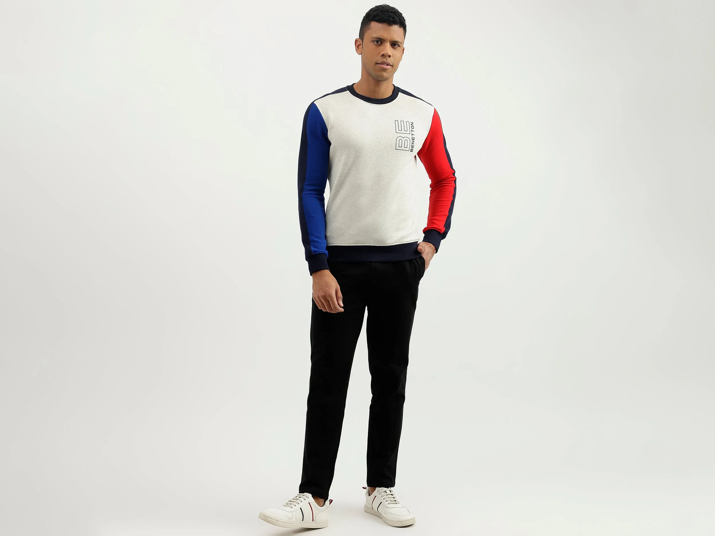 Regular Fit Round Neck Colourblocked Sweatshirt
