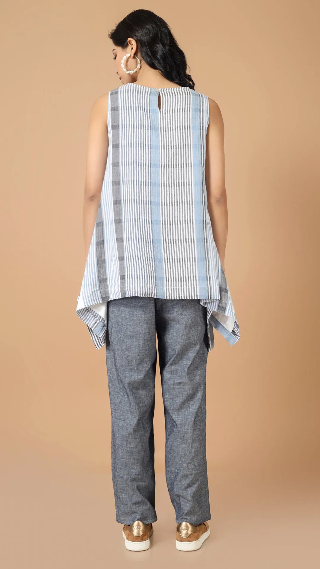 STRIPED SLEEVELESS TOP