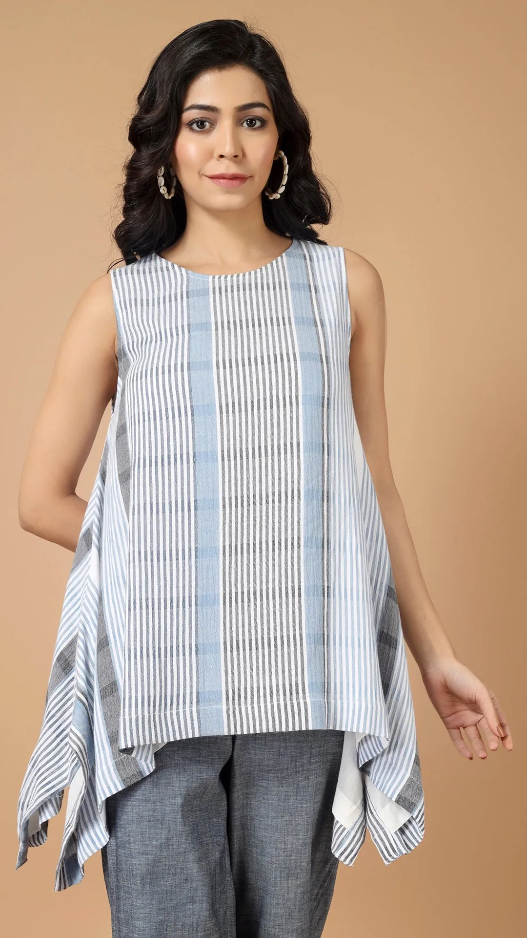 STRIPED SLEEVELESS TOP