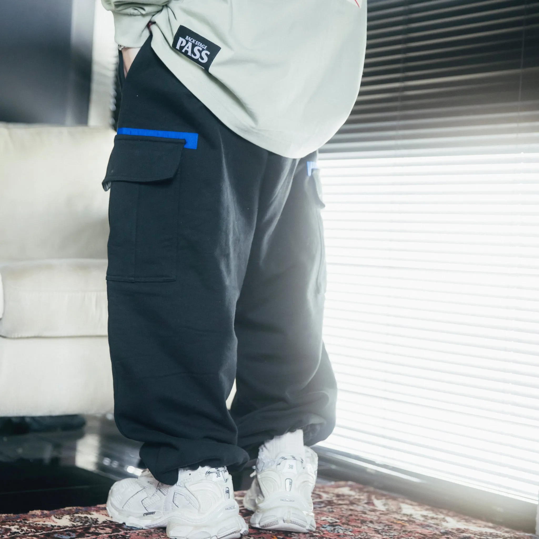 sweat cargo pants black