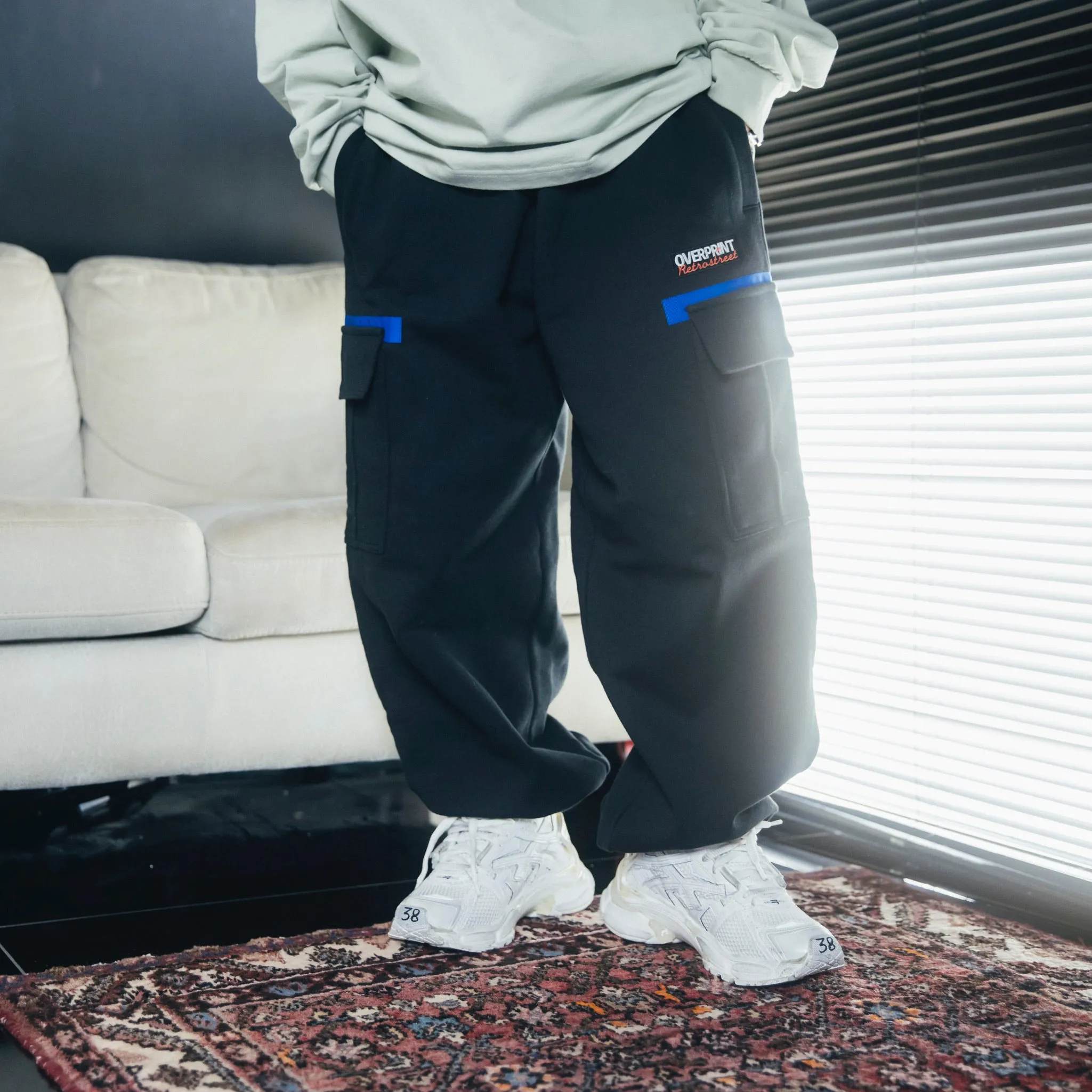 sweat cargo pants black