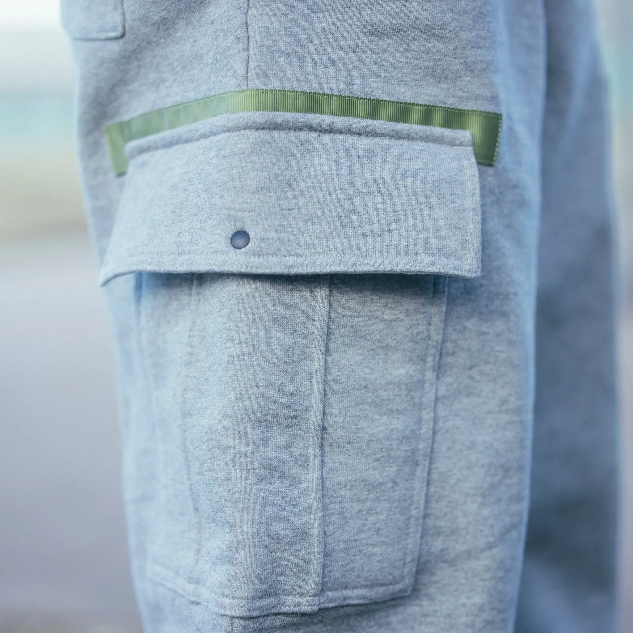 sweat cargo pants gray