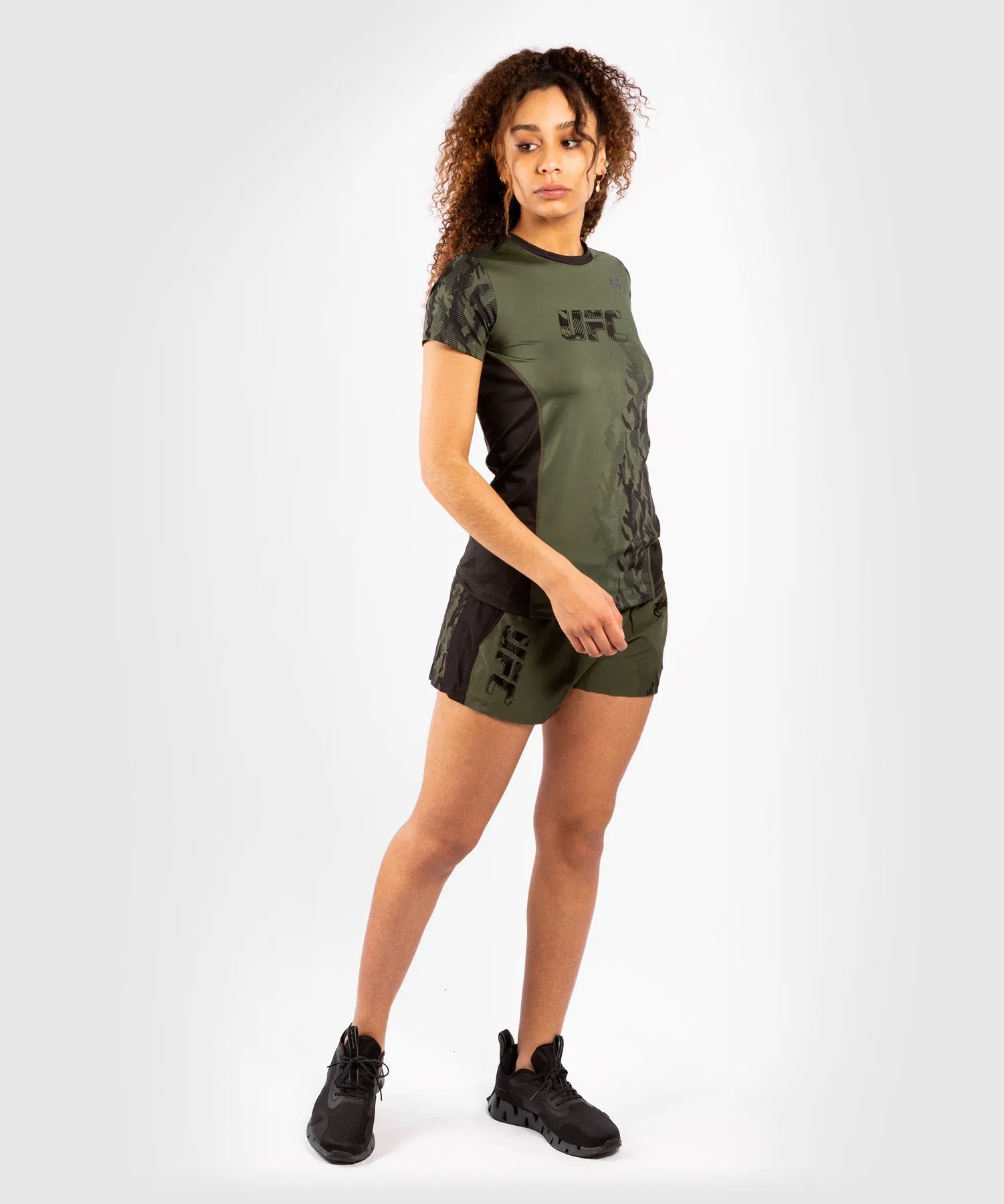 T-shirt Technique Manches Courtes Femme UFC Venum Authentic Fight Week - Kaki