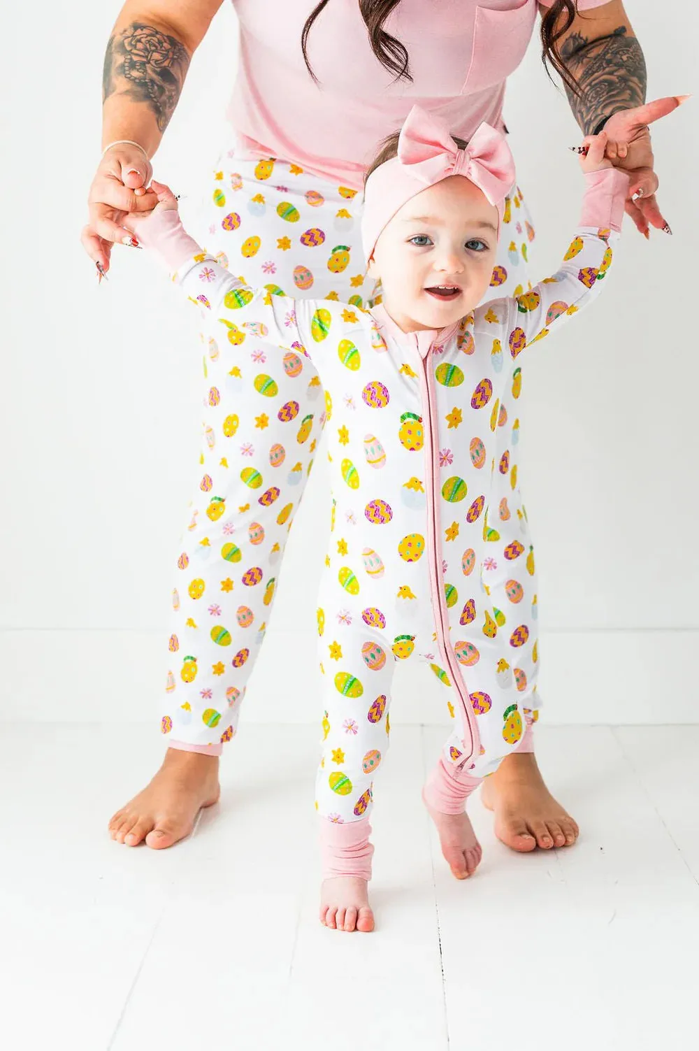 The Sleepy Sloth The World of Eric Carle™ Pink Egg Hunt Print Women's Sleepy Pajama Pants