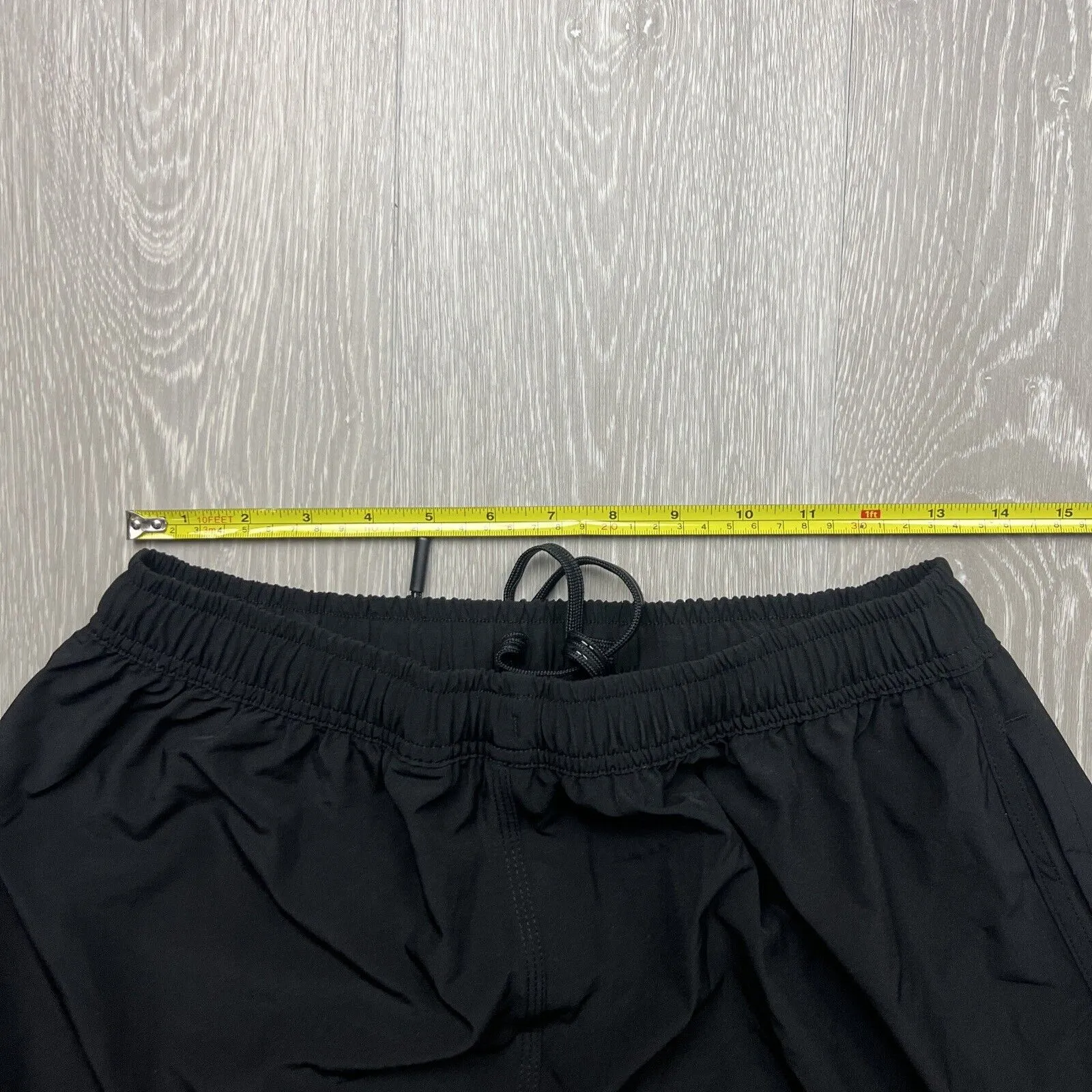 TWL Mens Black Athletic Shorts Size Medium
