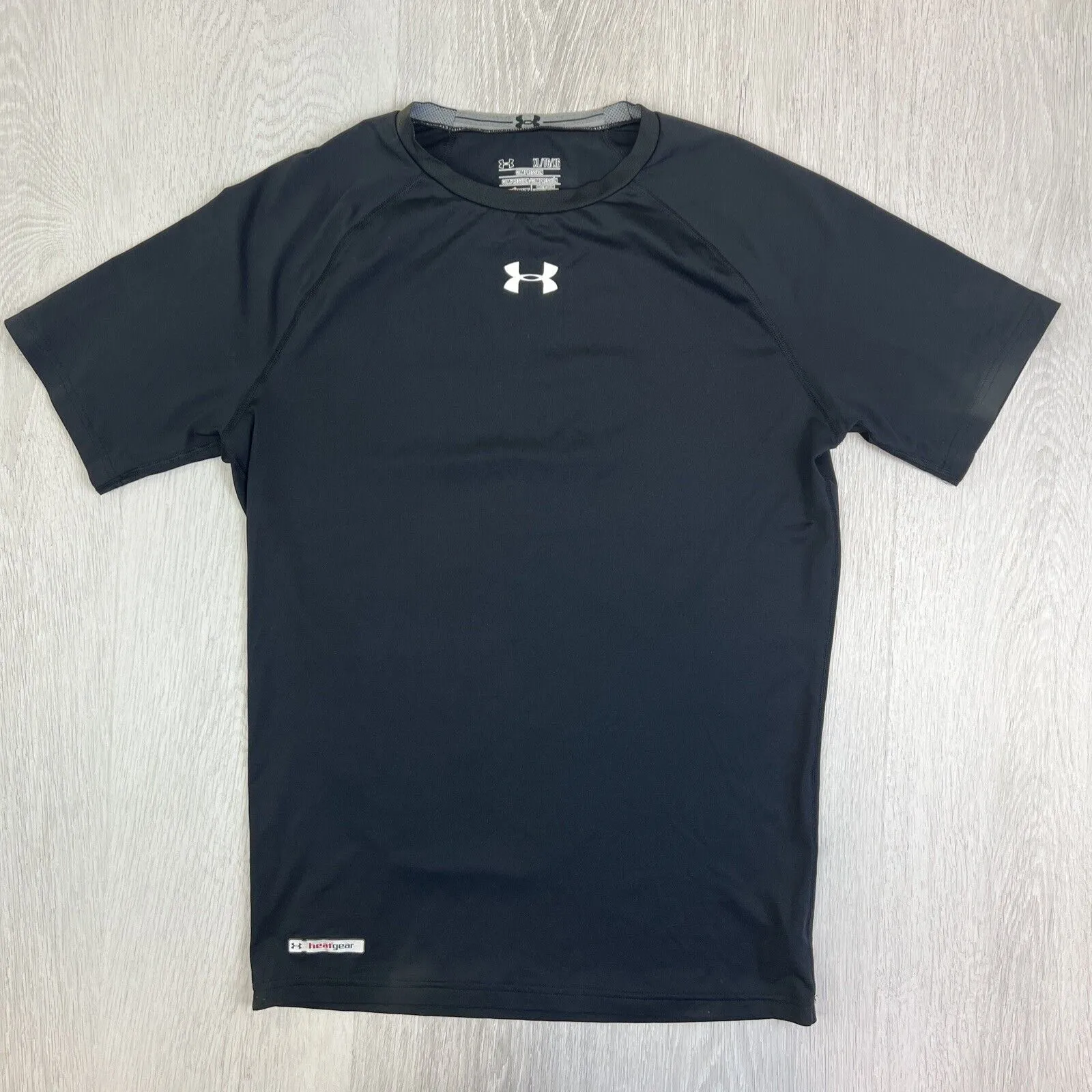Under Armour Mens Black Compression T-Shirt Size XL