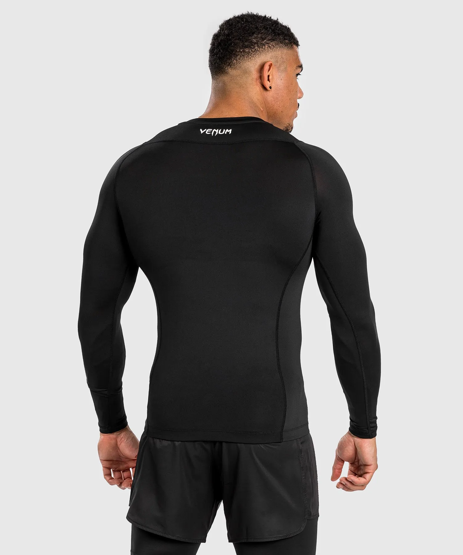 Venum Attack Rashguard a Maniche Lunghe da Uomo - Nero/Grigio