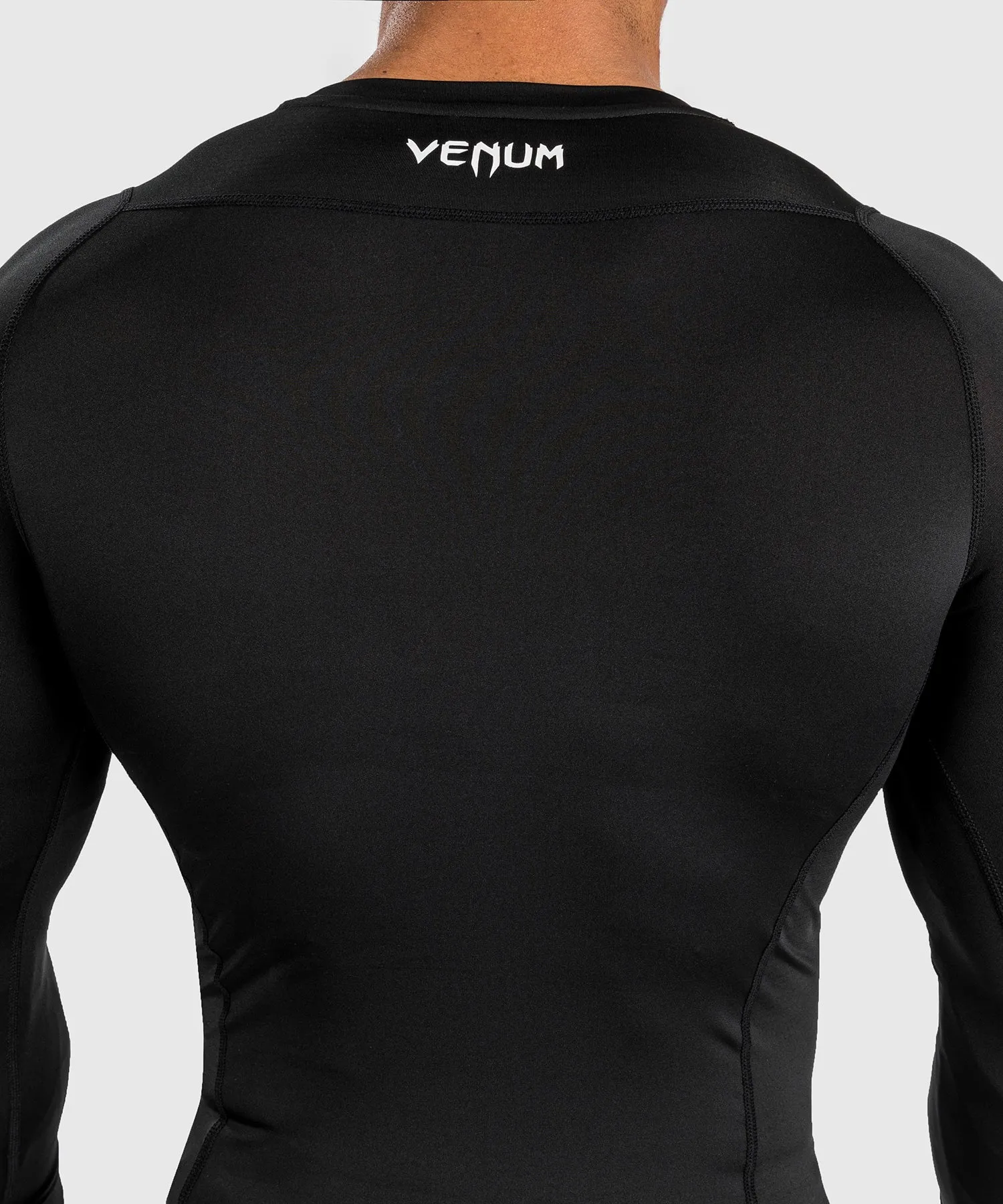 Venum Attack Rashguard a Maniche Lunghe da Uomo - Nero/Grigio