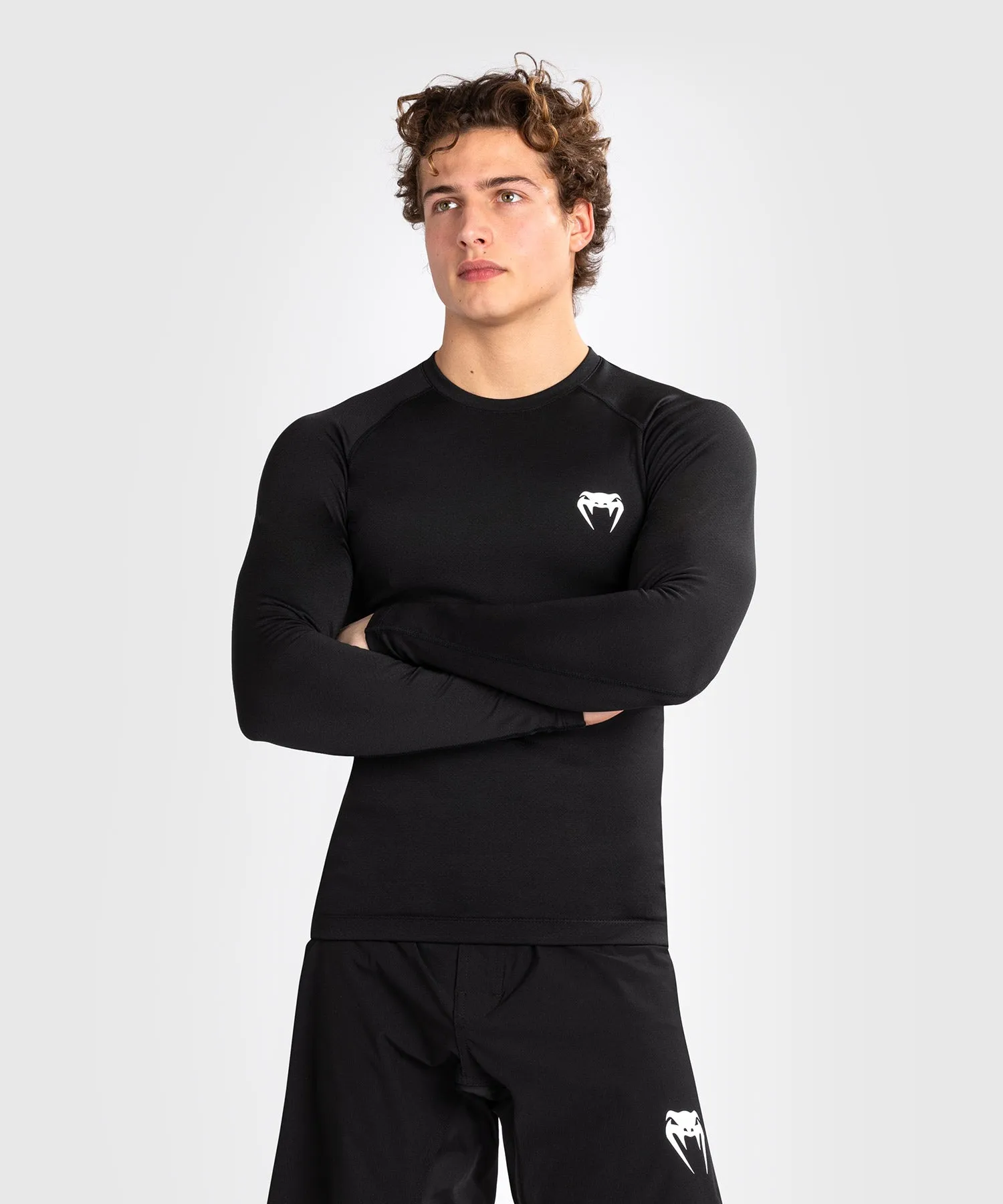 Venum Contender Rashguard a maniche lunghe da uomo - Nero/Bianco