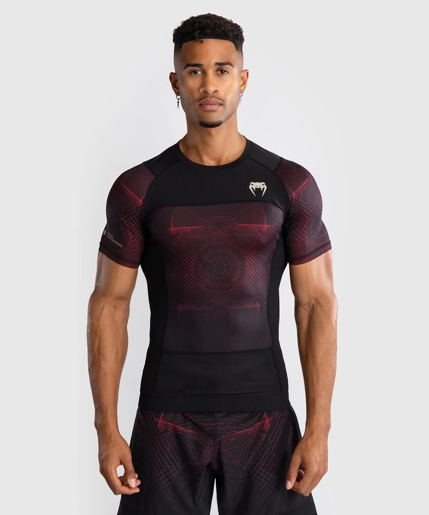 Venum G-Fit Air Rashguard Maniche Corte da Uomo - Nero Profondo/Rosso Fuoco