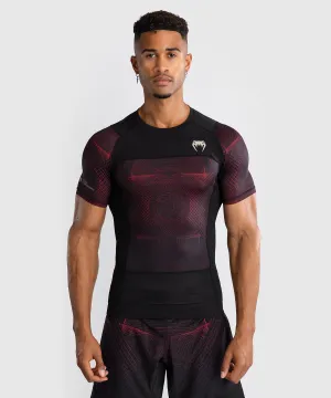 Venum G-Fit Air Rashguard Maniche Corte da Uomo - Nero Profondo/Rosso Fuoco