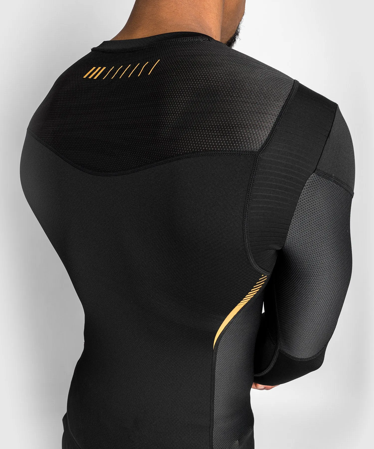 Venum Tempest 2.0 Compressieshirt (lange mouwen) - Zwart /Goud