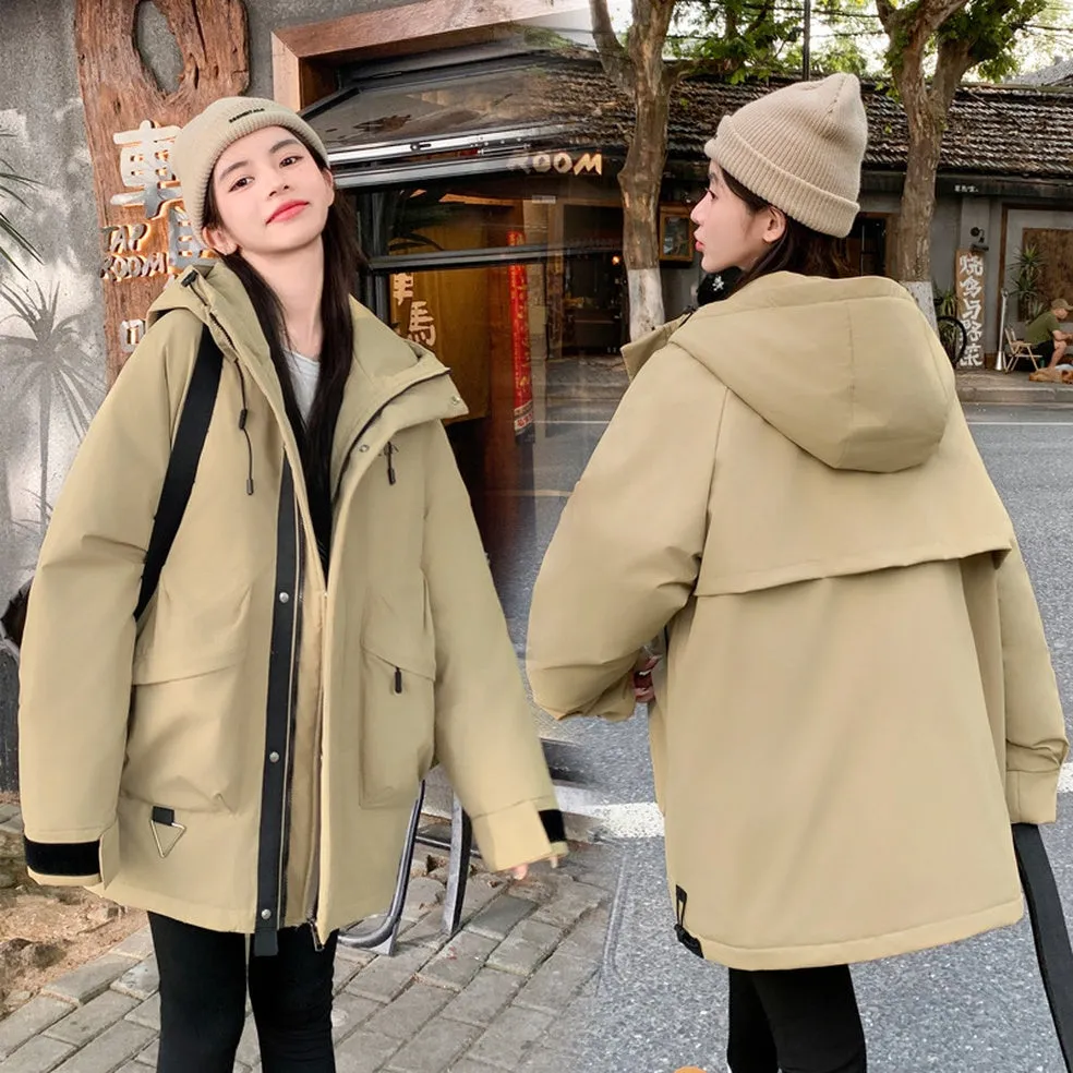 Water-Resistant Hooded Puffer Jacket Suitable for Climbing