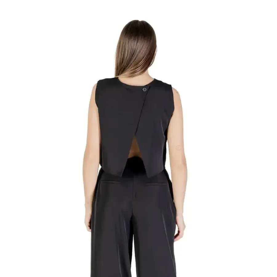 Womens Black Crop Top and Pants Outfit