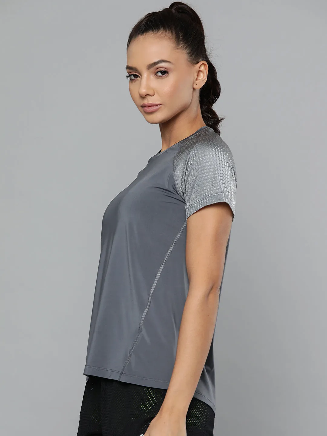 Women's Grey Solid Training or Gym T-shirt