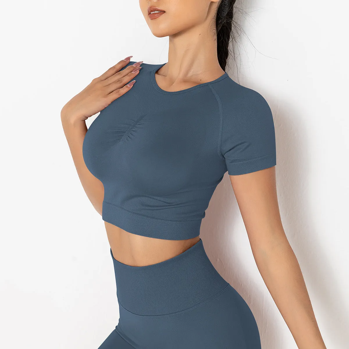 Women's Seamless Knitted Solid Colour Gym Top