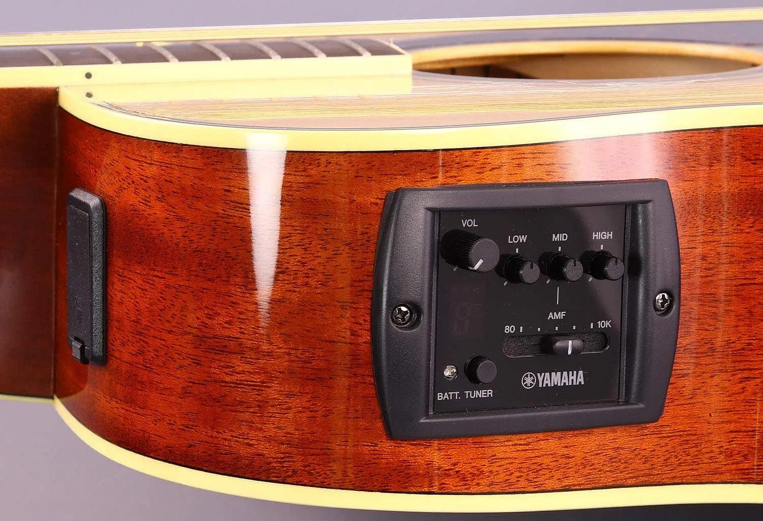 Yamaha FSX820C FSX Series 6-String RH Acoustic Electric Guitar-Natural