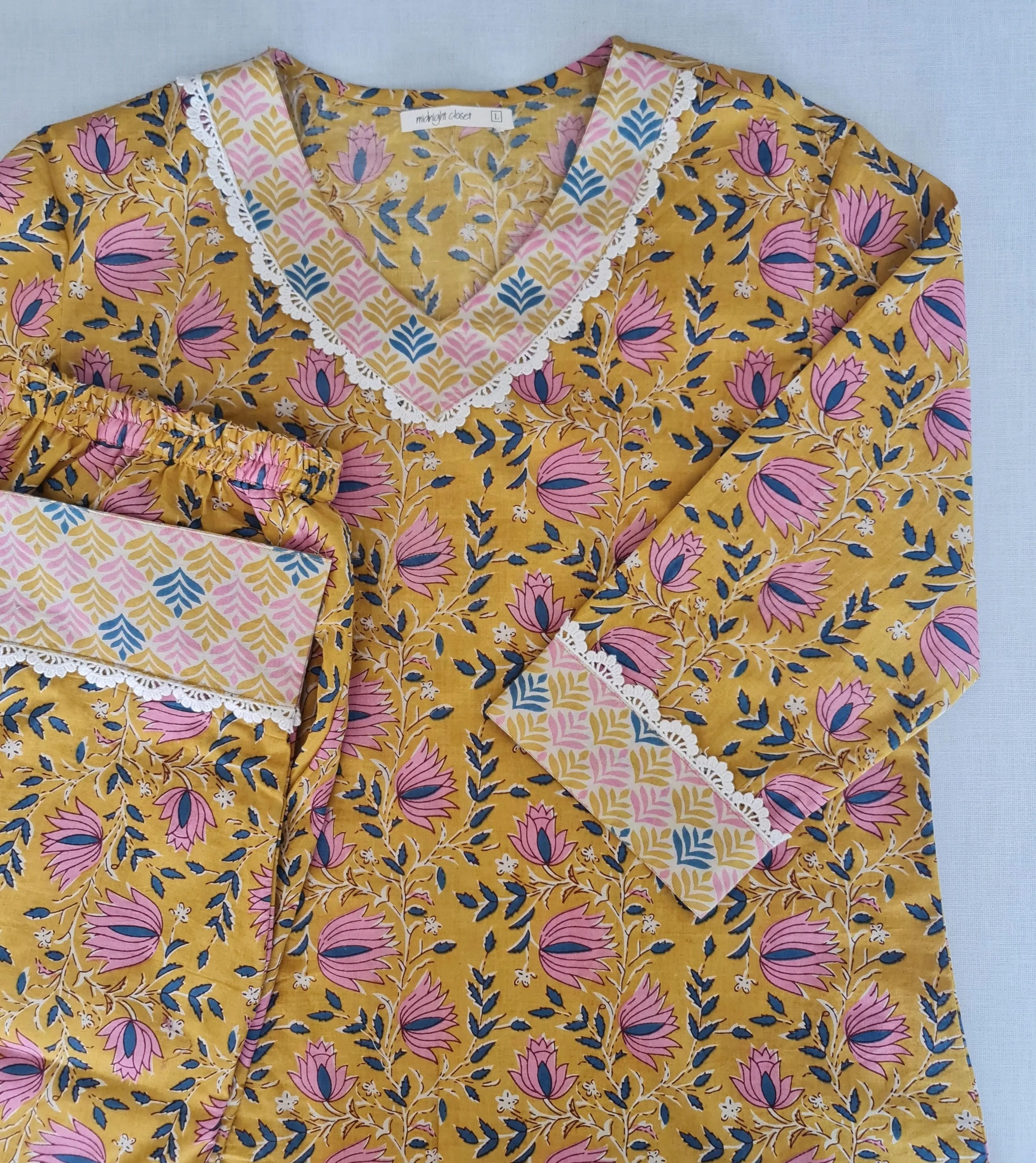 Yellow pink floral set