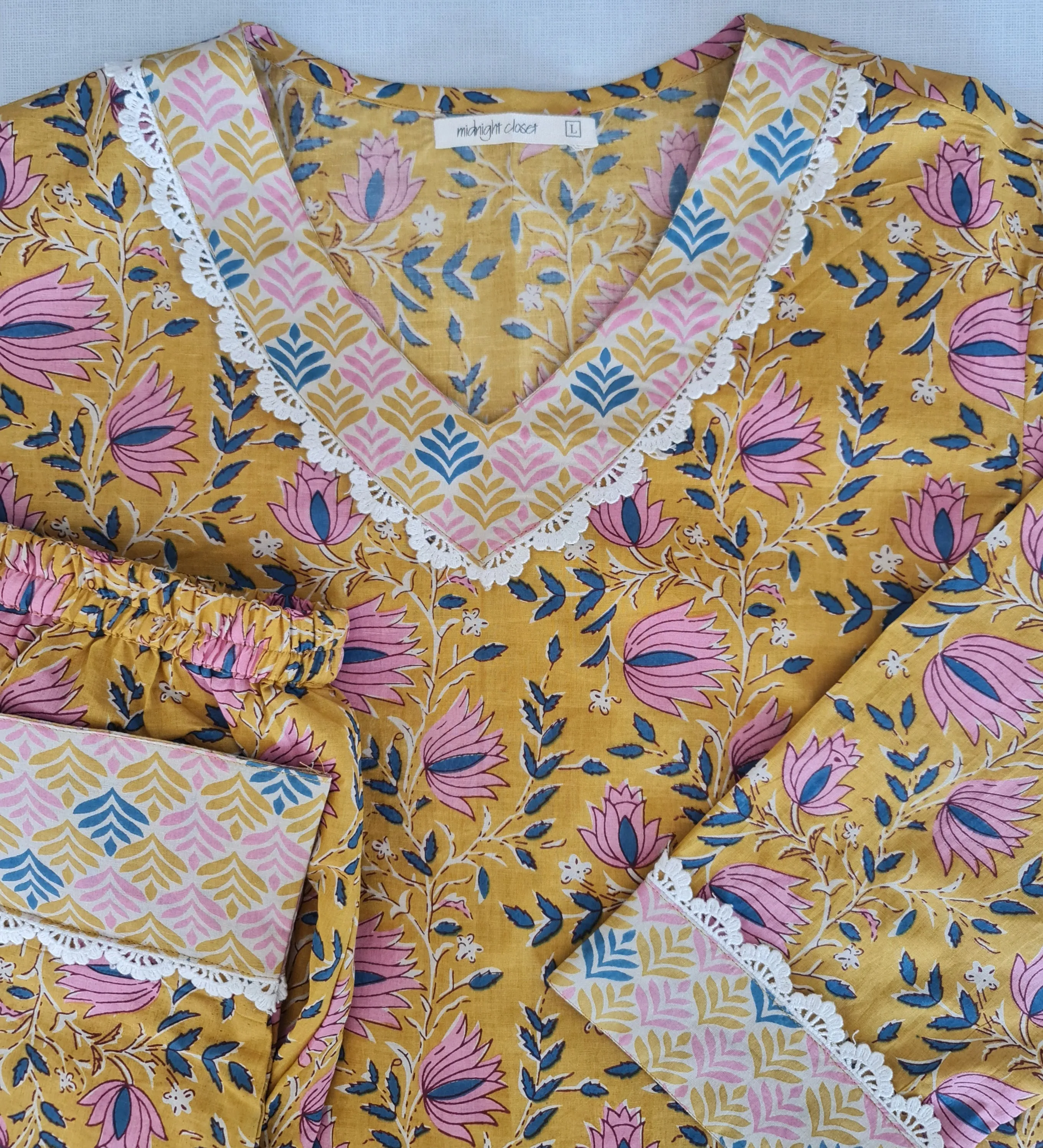 Yellow pink floral set